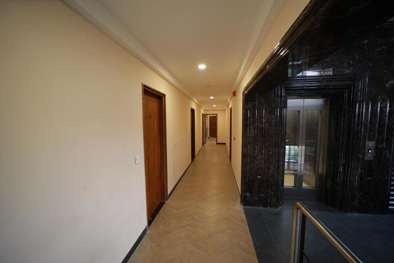 Majestic Hotel Madurai Extérieur photo