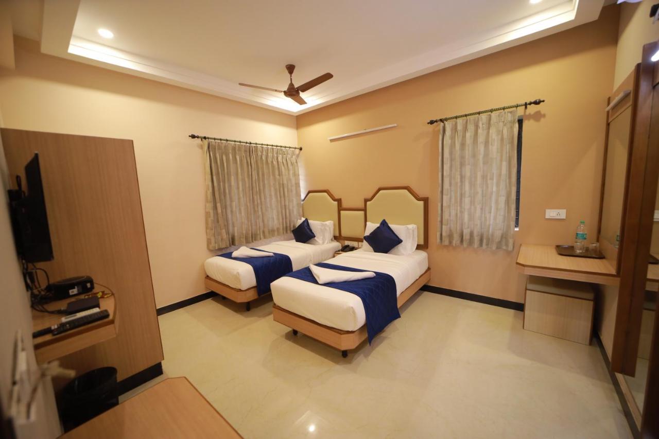 Majestic Hotel Madurai Extérieur photo