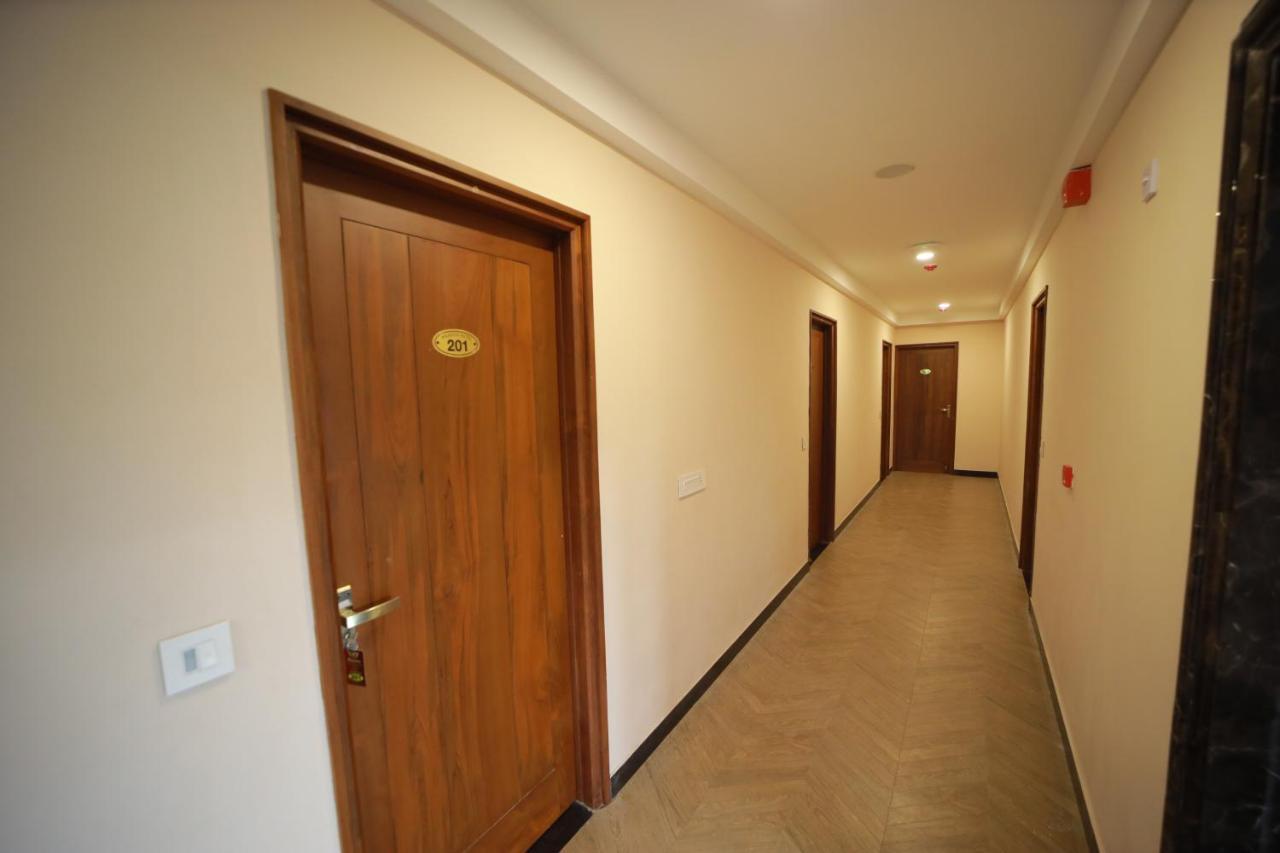 Majestic Hotel Madurai Extérieur photo