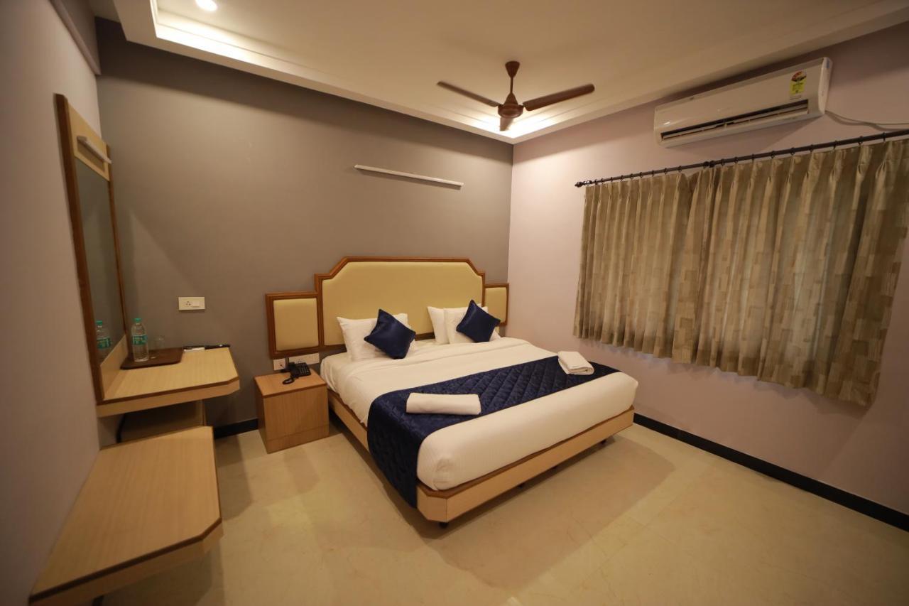 Majestic Hotel Madurai Extérieur photo