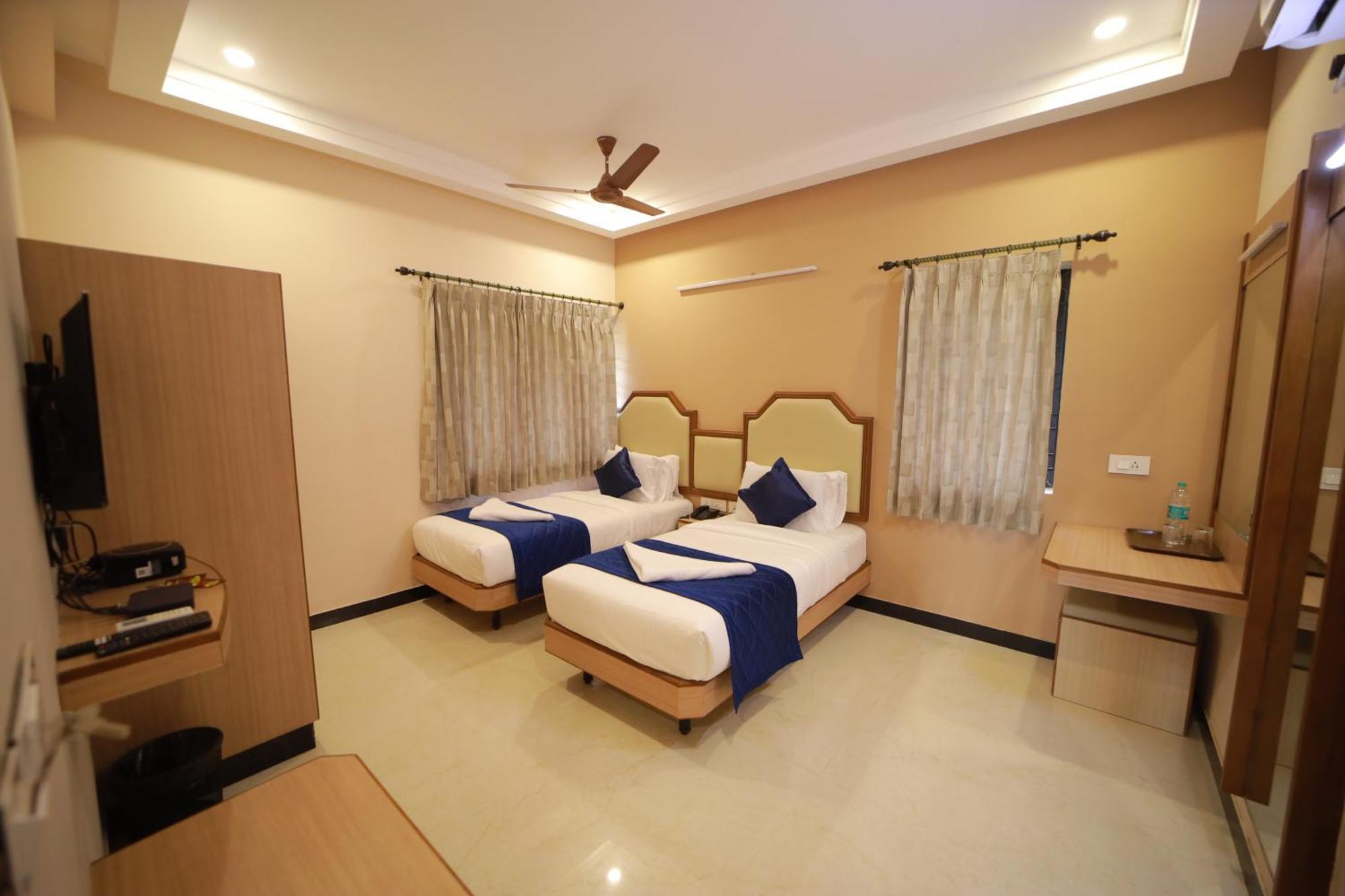 Majestic Hotel Madurai Extérieur photo